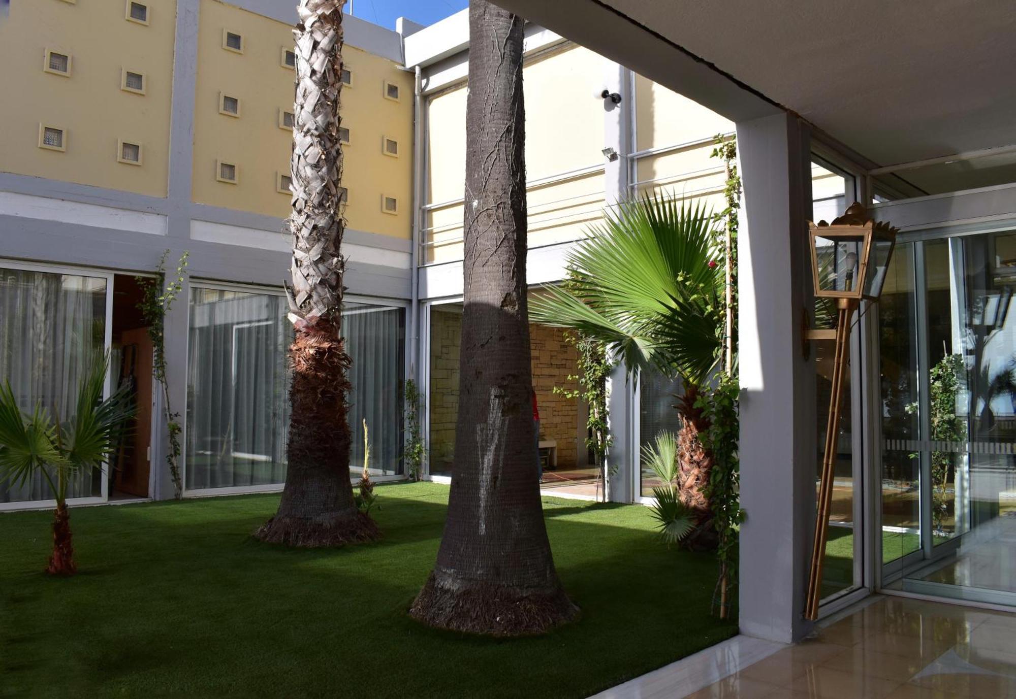 Hotel Theoxenia Mesolóngion Eksteriør billede