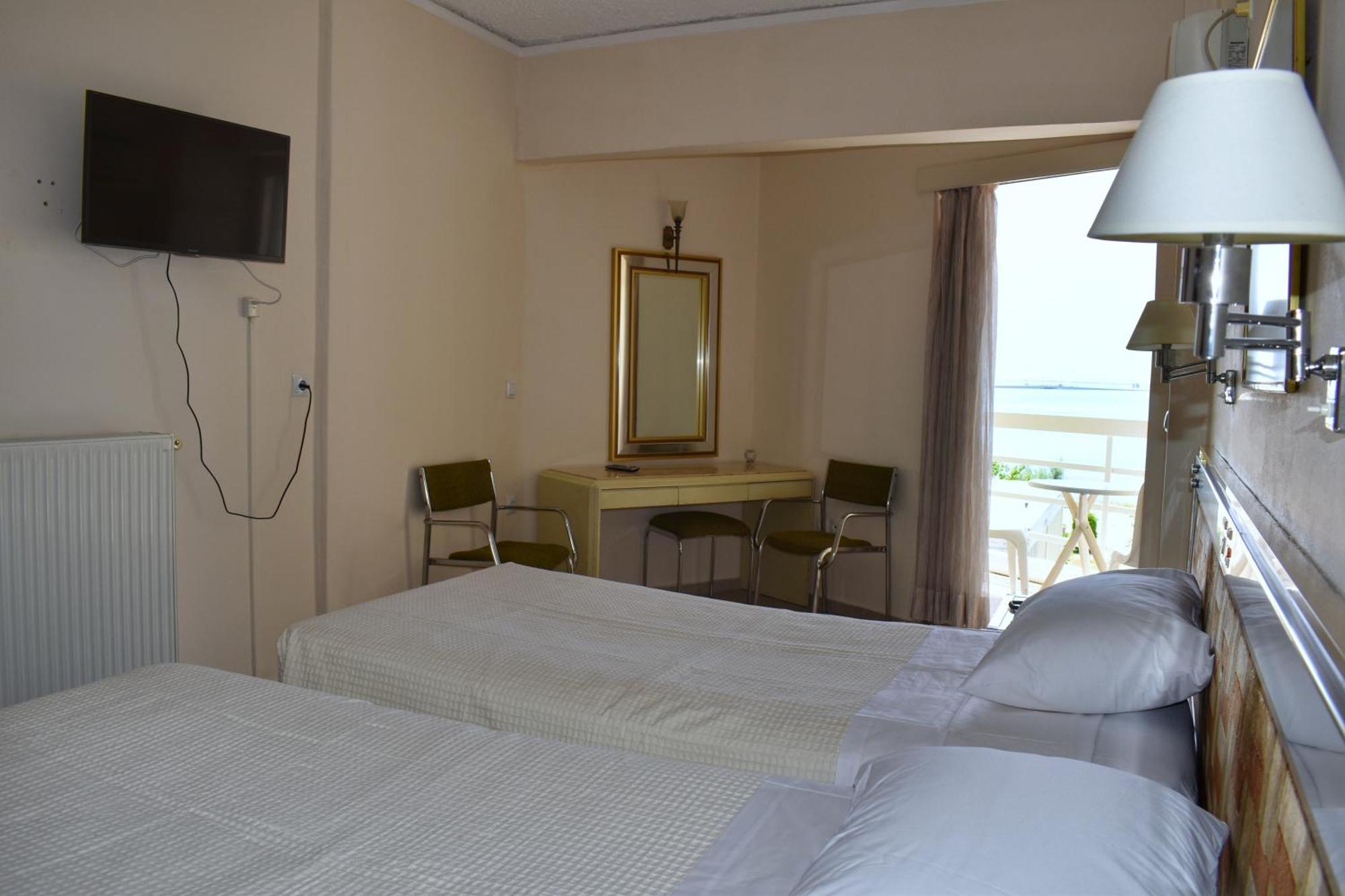 Hotel Theoxenia Mesolóngion Eksteriør billede