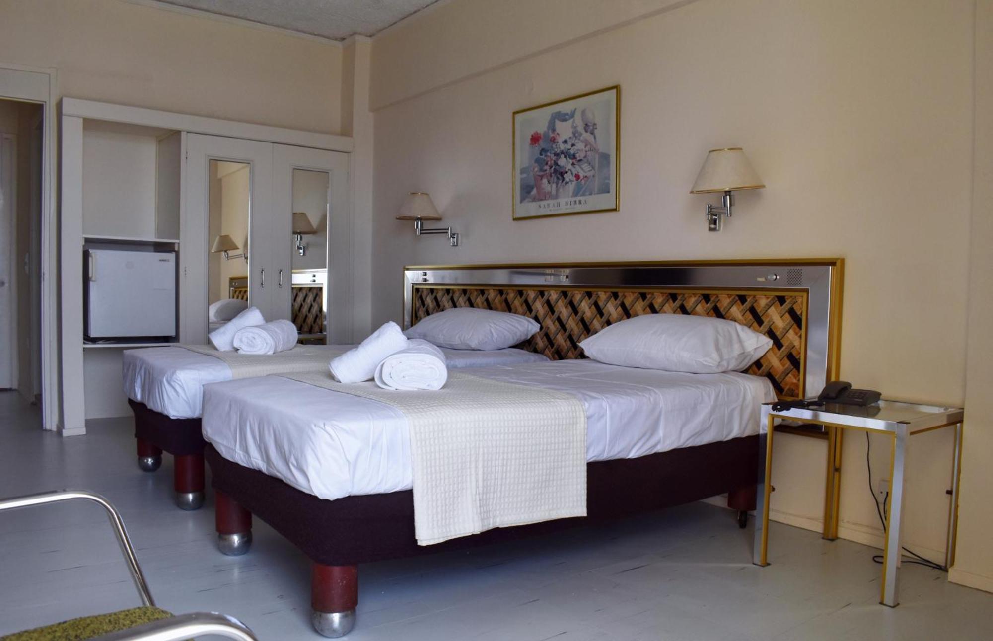 Hotel Theoxenia Mesolóngion Eksteriør billede