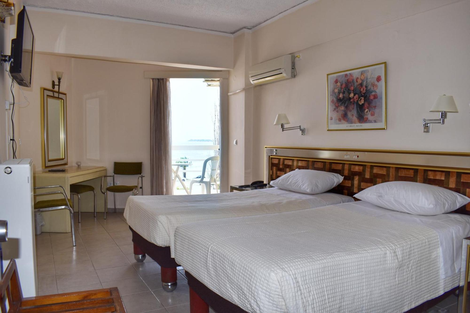Hotel Theoxenia Mesolóngion Eksteriør billede