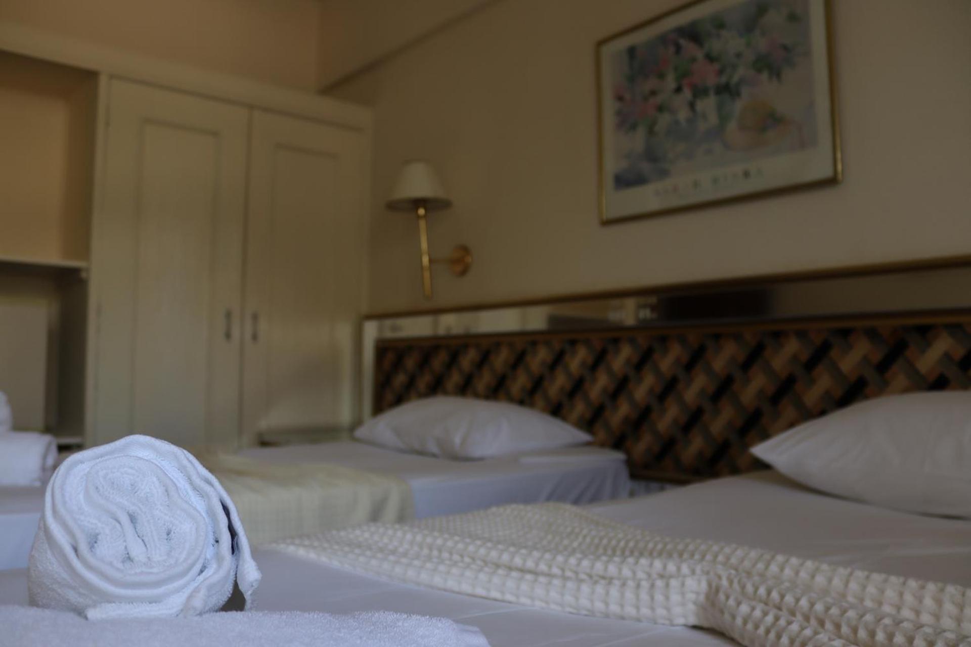 Hotel Theoxenia Mesolóngion Eksteriør billede